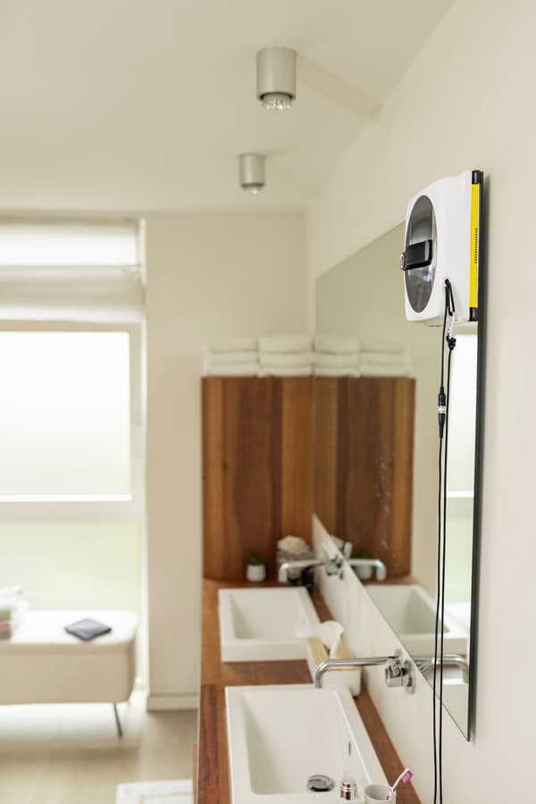 Kärcher RCW 4 Extra+ fönstertvättrobot, vit
