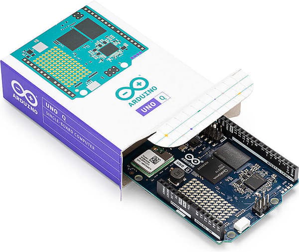 Arduino UNO Q 4G utvecklingskort