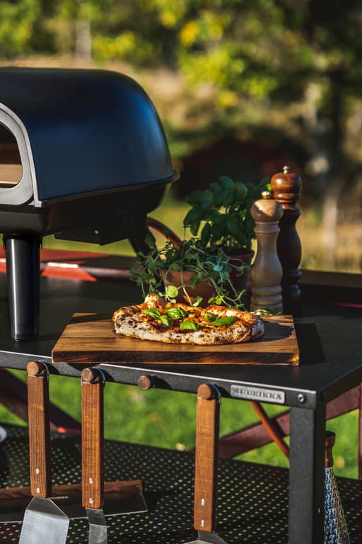 Muurikka gasolpizzaugn 16, svart