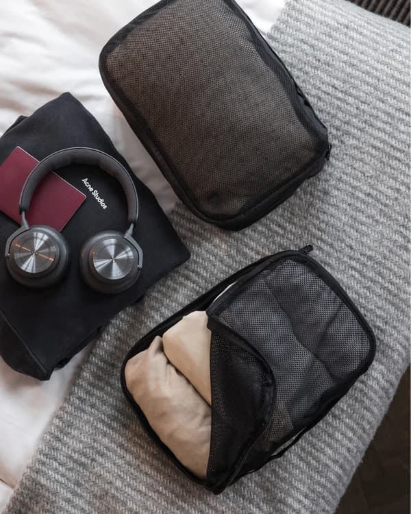 Db Essential Packing Cube S -packpåse, black out