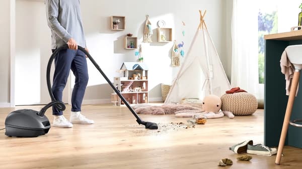 Bosch Serie 4 dammsugare, BGL41GR3H, grå