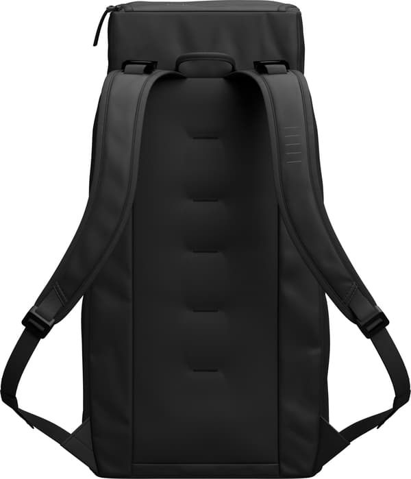 Db Hugger Backpack 30L -ryggsäck, black out