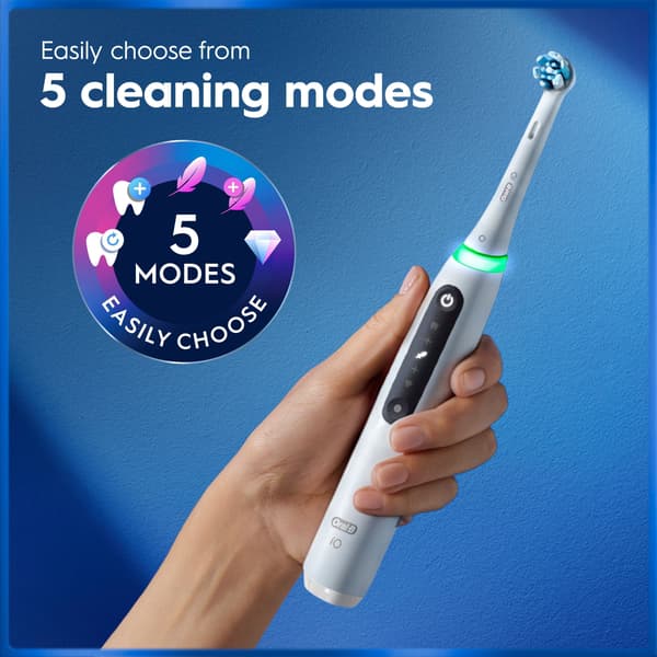 Oral-B iO5 eltandborste, vit + resefodral
