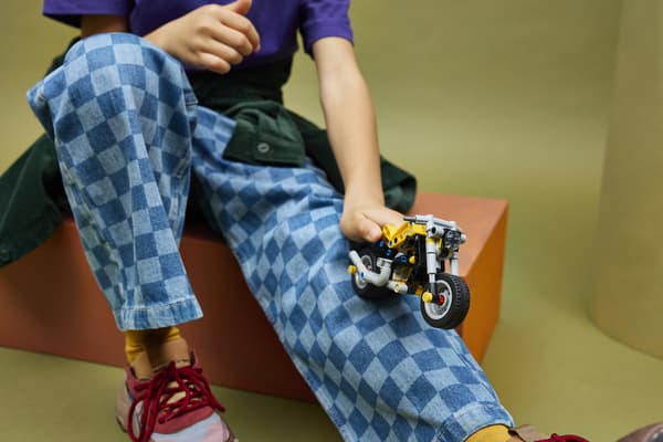 LEGO Technic 42225 Gul motorcykel
