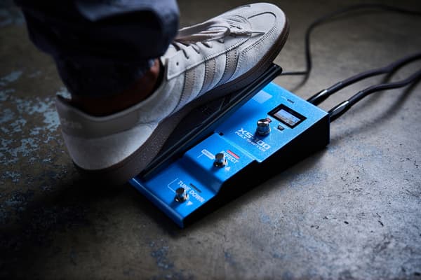 Boss XS-100 Poly Shifter pedal