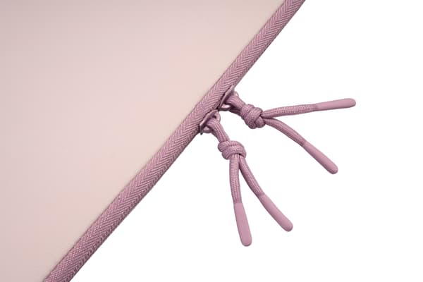 Tucano One skyddsfodral, MacBook Neo 13", rosa