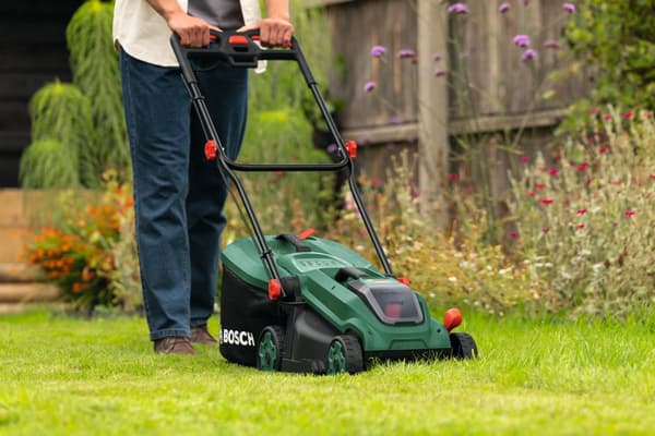 Bosch Rotak 18V-34 Solo batterigräsklippare