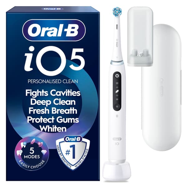Oral-B iO5 eltandborste, vit + resefodral