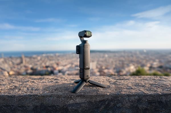 DJI Osmo Pocket 4 Creator Combo videokamera