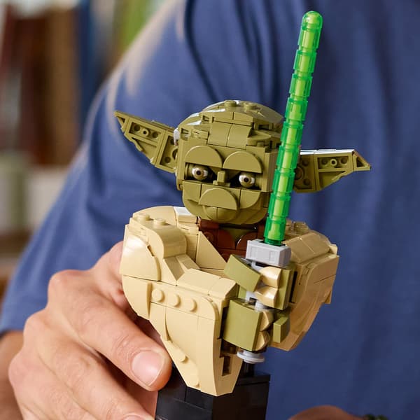 LEGO Star Wars 75438 - Yodas byst