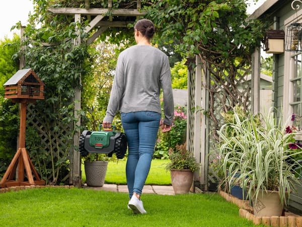 Bosch VisiMow100 robotgräsklippare