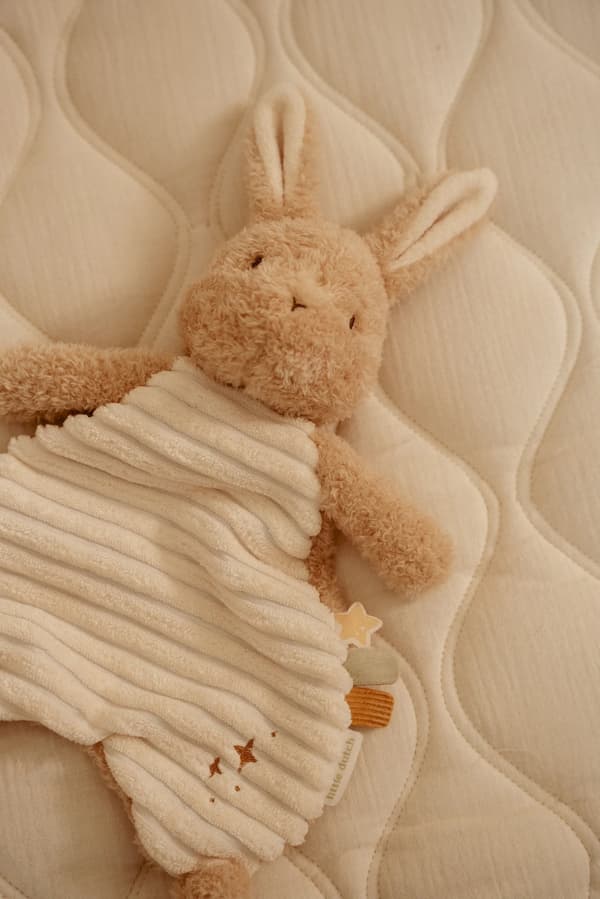 Little Dutch Kanin snuttedocka, 33 cm