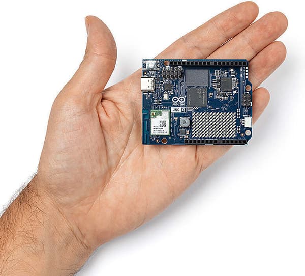 Arduino UNO Q 2G utvecklingskort