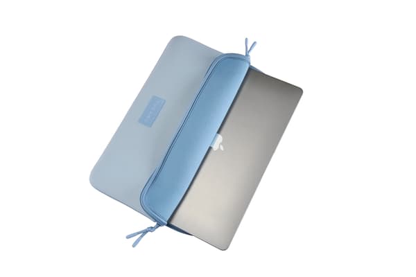 Tucano One skyddsfodral, MacBook Neo 13", silver