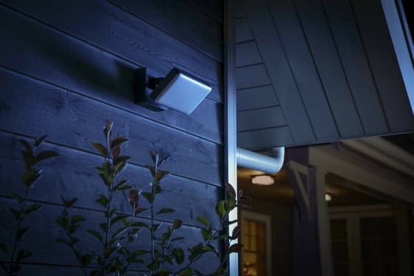 Philips Hue Discover Outdoor smartlygte, sort, 2300 lm