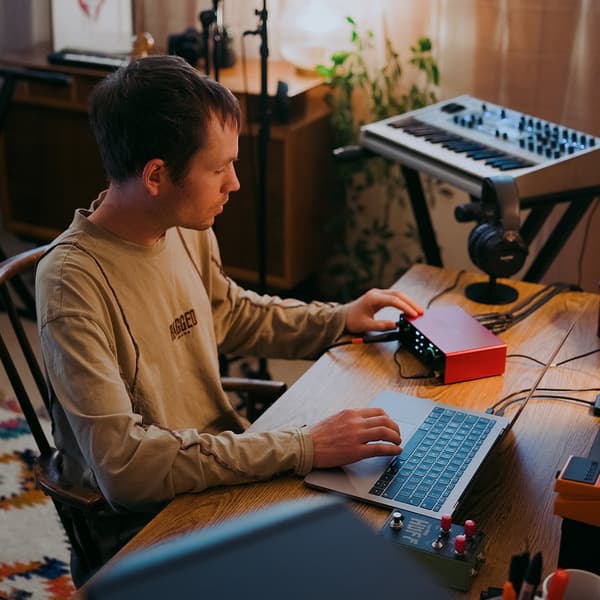 Focusrite Scarlett 4i4 (4:e generationen) ljudkort
