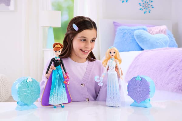 Disneyprinsessor, Frozen Reveal Elsa modedocka