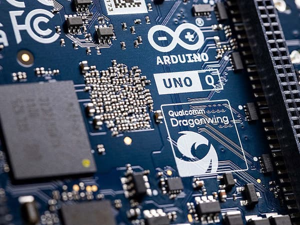 Arduino UNO Q 4G utvecklingskort