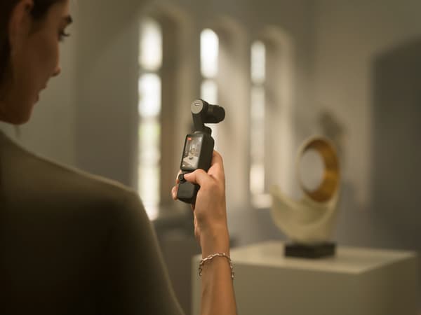 DJI Osmo Pocket 4 Creator Combo videokamera