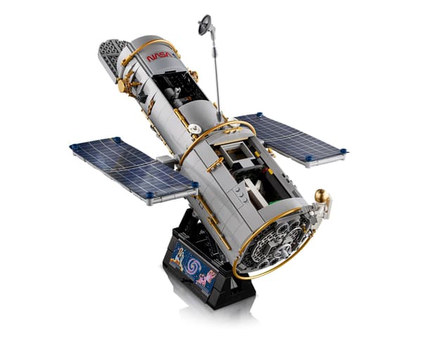 LEGO Icons 11382 Hubble rymdteleskop