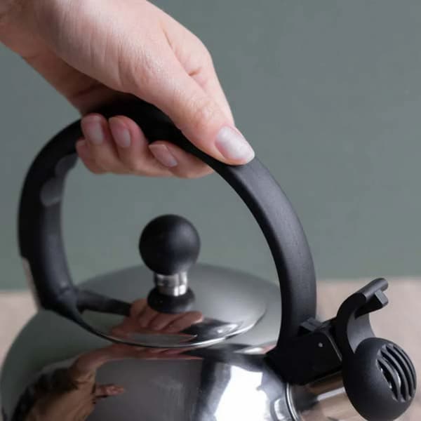 La Cafetière kettle 1.3l silver