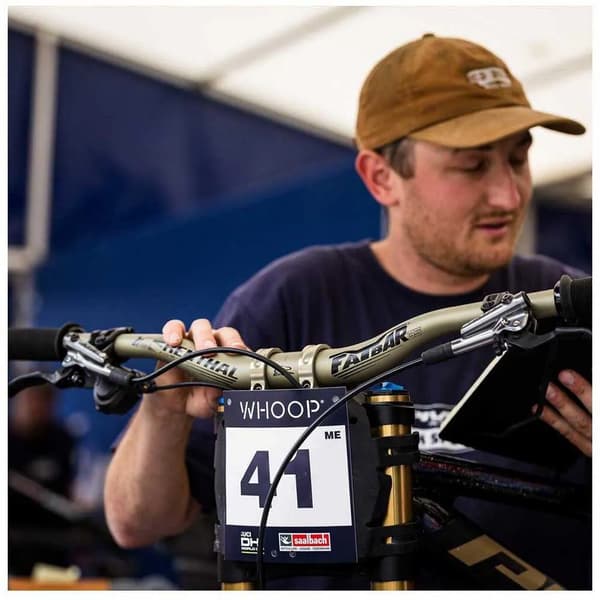 Renthal Fatbar Lite 760mm 40mm stigning sort