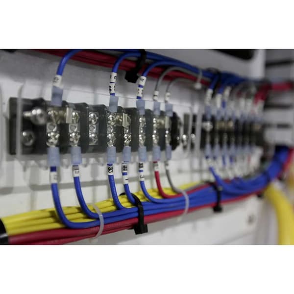 Blue Sea Systems terminalblok 8 kredse 65A sort