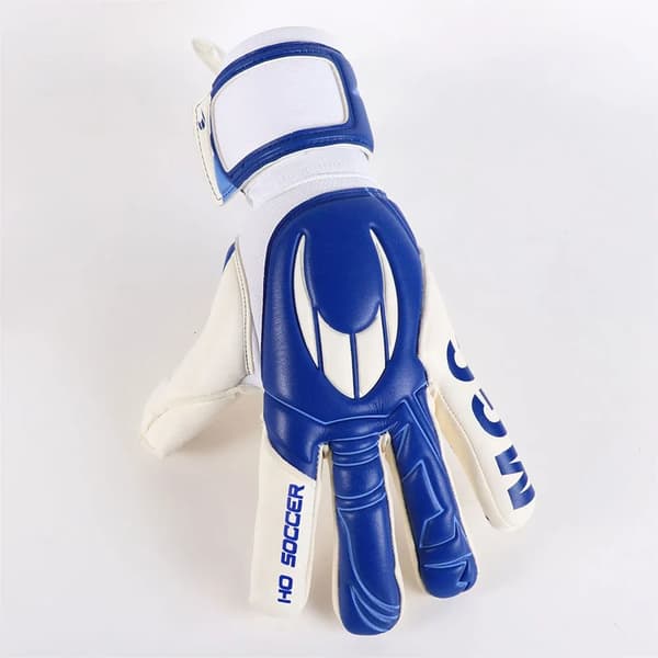 HO Soccer mgc plus Total Grip vit/blå