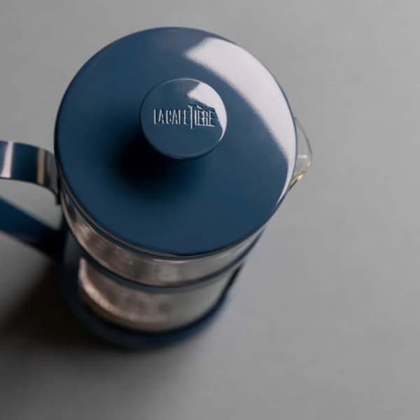 La Cafetière Monaco 8-koppar kaffebryggare i marinblå