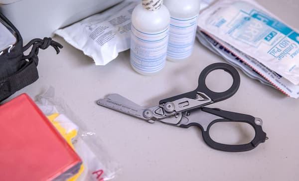 Leatherman Raptor Rescue Coyote/Sort Multiværktøj
