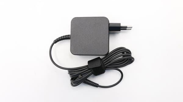 Lenovo Strømforsyning 01FR124 45 W sort