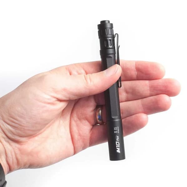 Speras M10 Plus Hopea 250 lumenin taskulamppu