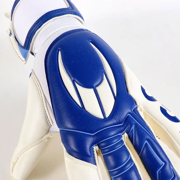 HO Soccer mgc plus Total Grip hvid/blå