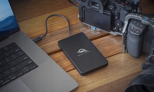OWC Envoy Ultra 4TB Thunderbolt 5 sort