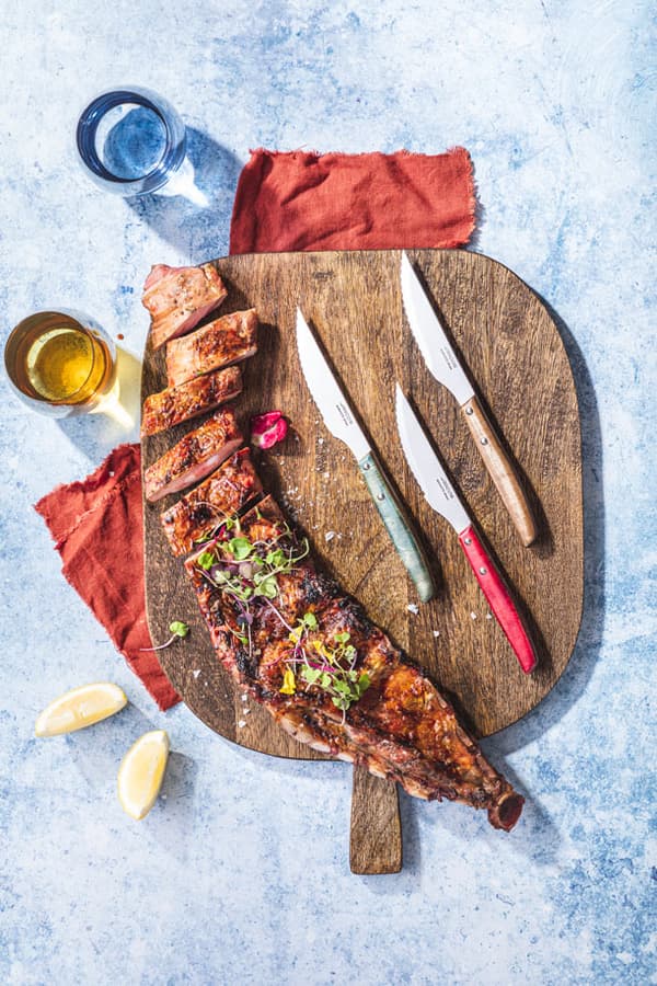 Arcos forest steakkniv i ljus trä