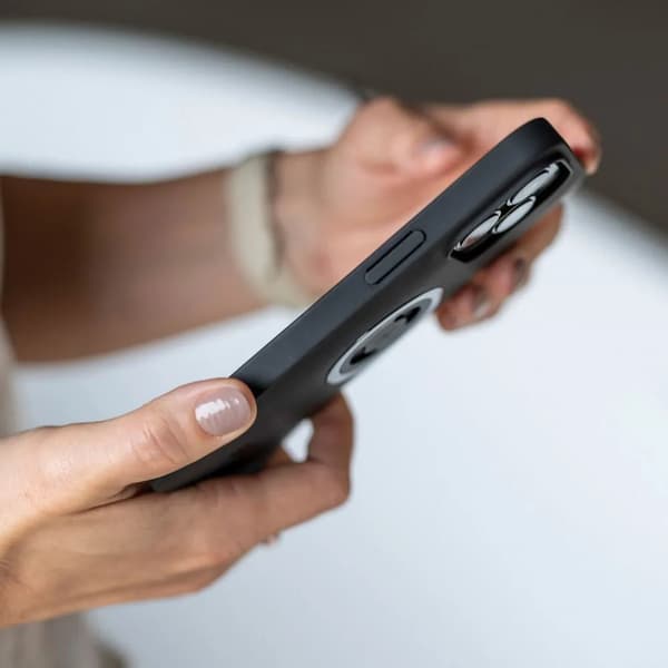 SP Connect SPC+ telefonfodral svart