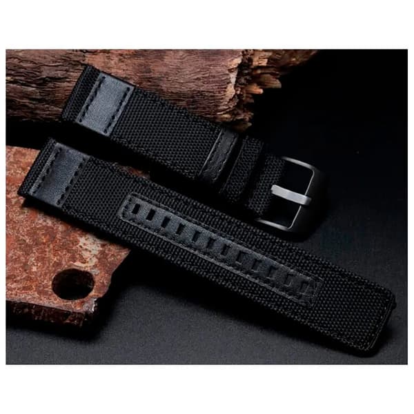 CrocoCase universaali hihna 20mm musta