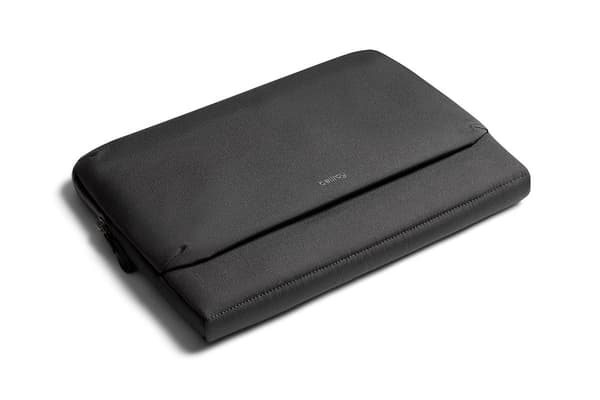 Bellroy Caddy 16 Kannettavan Suojus Vaatimaton Musta