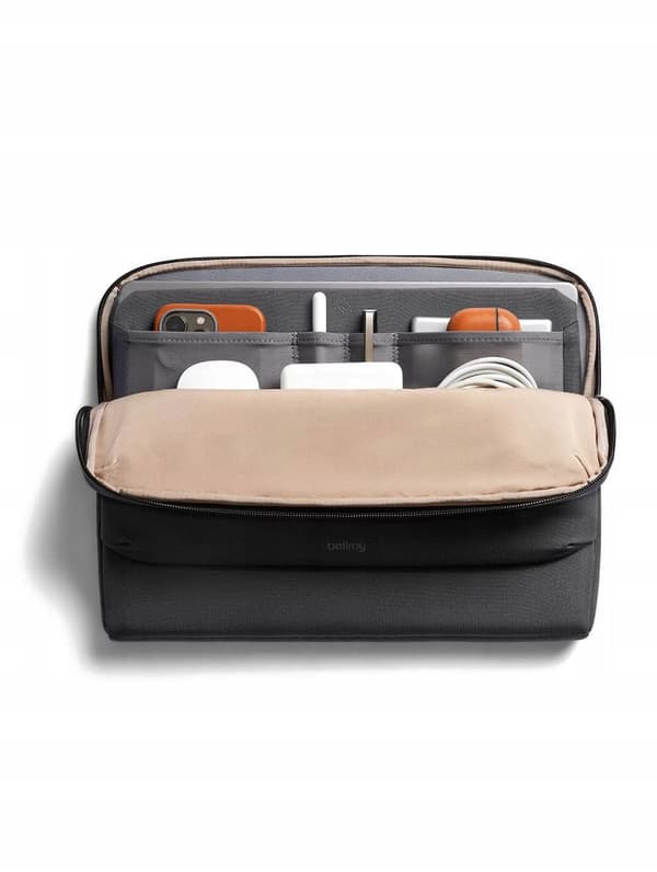 Bellroy Caddy 16 Laptop Sleeve Polstret Sort