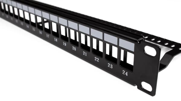lapara vacio 24 puertos slim utp svart