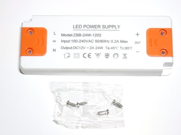 LED-virtalähde 24 W Muuntaja 220 V AC ---> 12 V DC