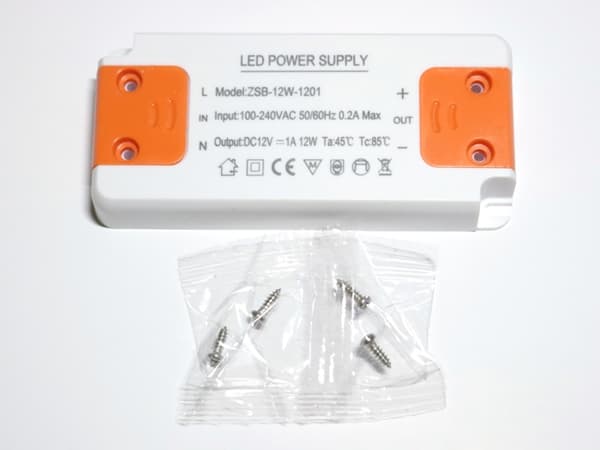 LED-virtalähde 12 W Muuntaja 220 V AC ---> 12 V DC