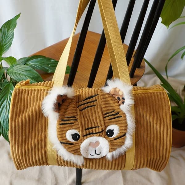 Speculos the tiger weekend bag