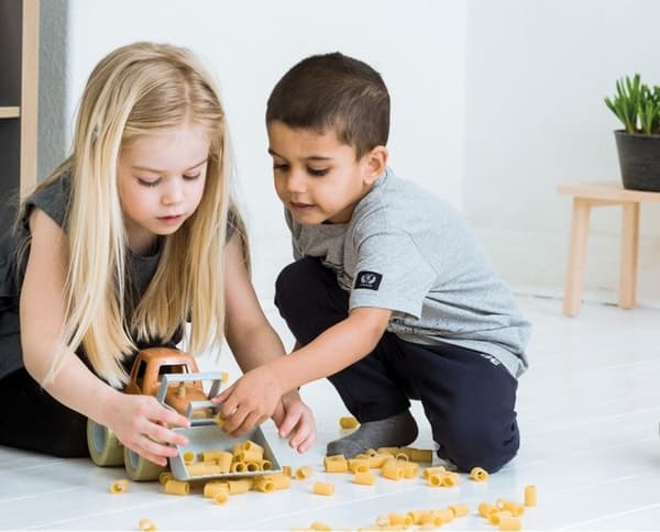 Dantoy Bioplastleksak - Blå & Brun traktor för barn