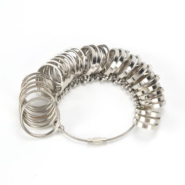 Ringmätare med ringmått och ringstock
