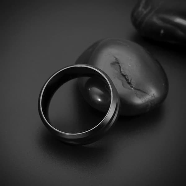 Elegant ring i rustfritt stål Black 18.2 mm