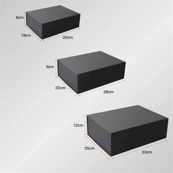 Sæt med 2 gaveæsker med magnetisk lukning Black M