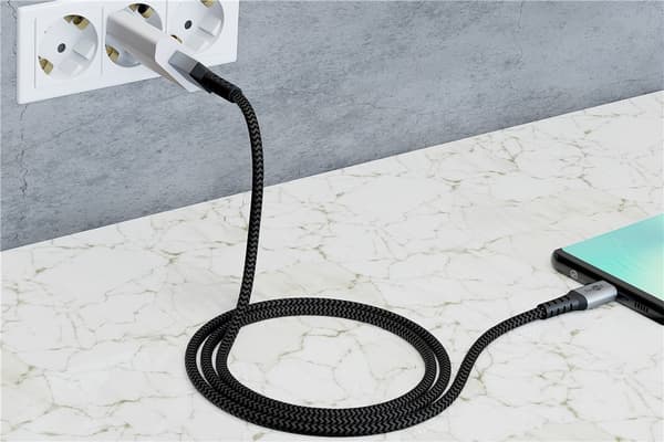 USB-C™ til USB-C™ tekstilkabel med metalstik 1 m