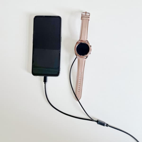 2-i-1 oplader til Samsung Galaxy Watch & telefoner