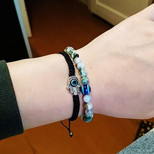 Macramé-rannekoru suojaavalla Hamsa-kädellä Black